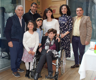 Family photo of Bec and her mum's family