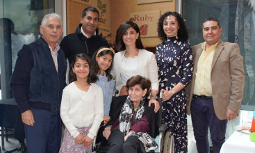 Family photo of Bec and her mum's family